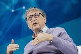 Por qué Bill Gates está a favor de una jornada laboral de tres días y qué tienen que ver los robots en la idea