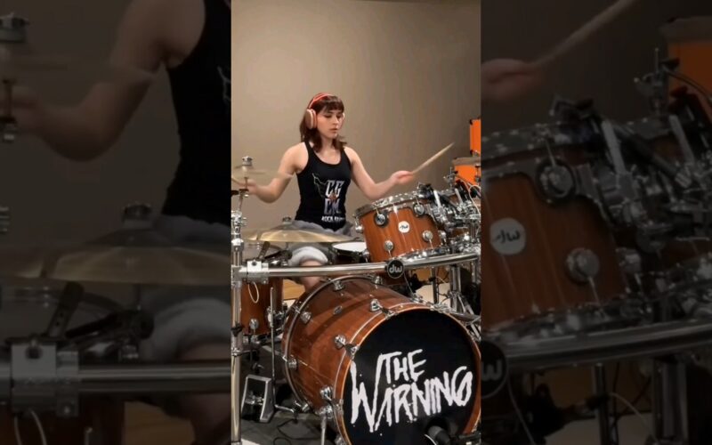 Las 10 bateristas mujeres más impresionantes del metal mundial
