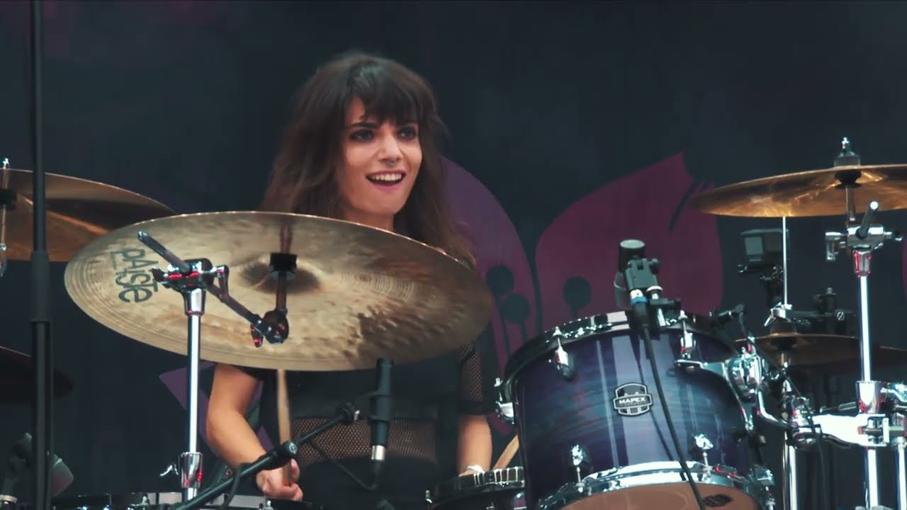 Las 10 bateristas mujeres más impresionantes del metal mundial