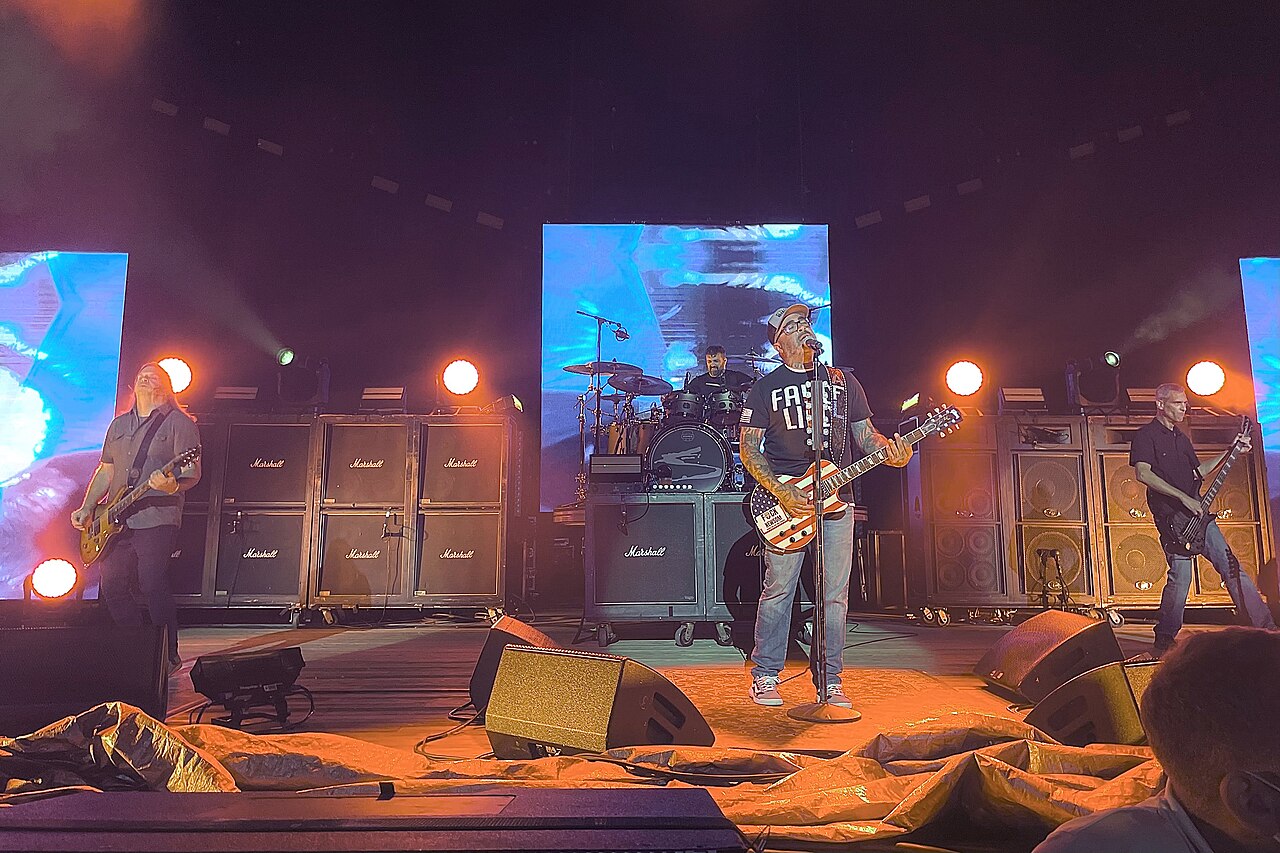 Staind lanzará Break The Cycle – 25th Anniversary Live en agosto de 2026