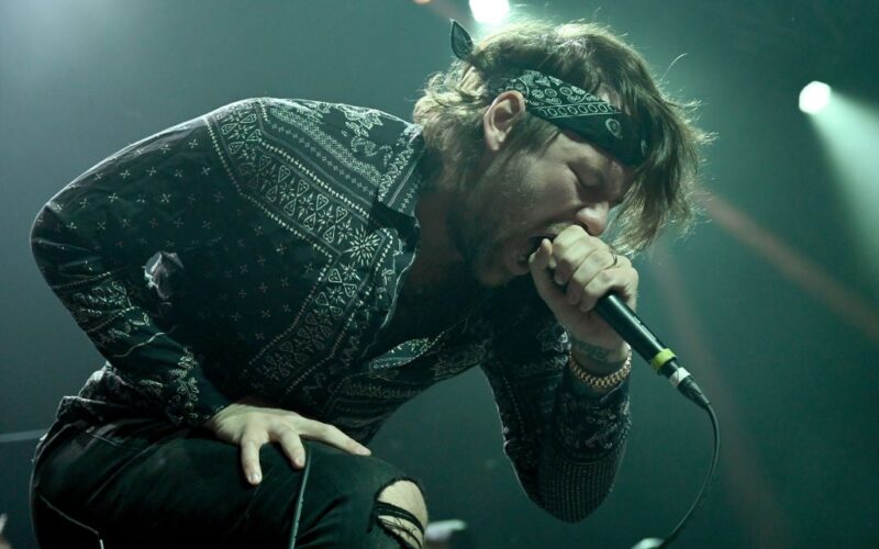 Caleb Shomo de Beartooth reflexiona sobre su identidad y la apertura en la escena metalera