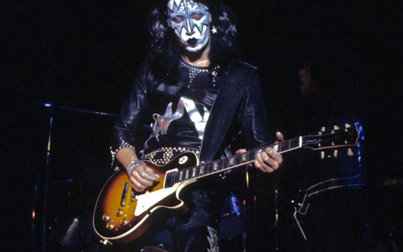 La guitarra Gibson Les Paul de Ace Frehley alcanza los 512,000 dólares en subasta
