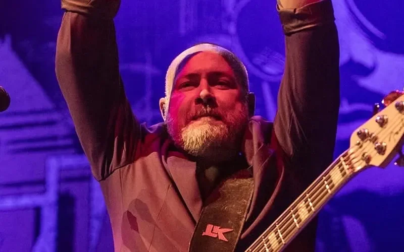 Limp Bizkit rinde homenaje a Sam Rivers con emotivo video tributo