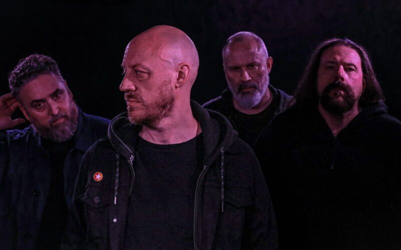 Patrick Walker y el regreso de Warning: la persistencia del doom metal
