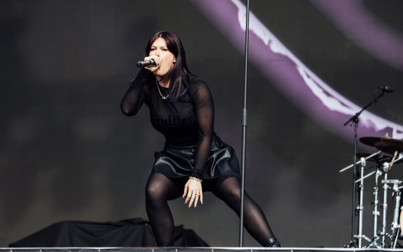 Spiritbox y SLANDER revientan las bocinas con su nueva colaboración de metalstep Under My Skin