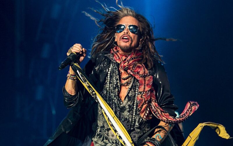 Steven Tyler exige acceso a los expedientes psiquiátricos de su acusadora en el juicio por abuso