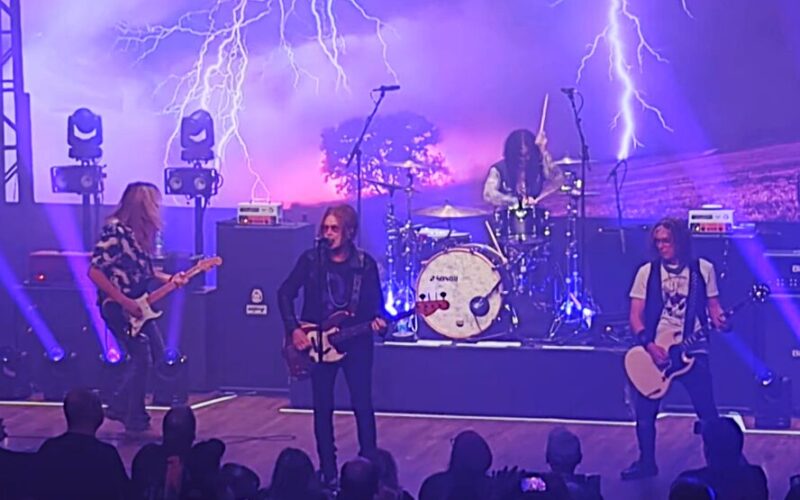 The Dead Daisies se reúne con Glenn Hughes en un show especial