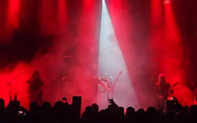 Abbath abandona el escenario en SaariHelvetti tras incidente con su guitarra
