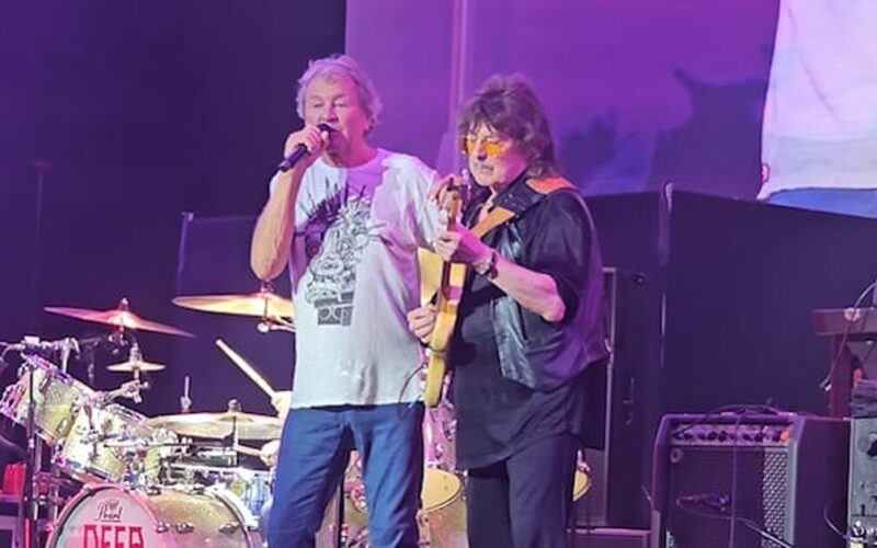 Ritchie Blackmore se reúne con Deep Purple en escenario tras 33 años de ausencia