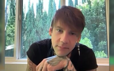 Caleb Shomo de Beartooth reflexiona sobre la homofobia tras declararse gay