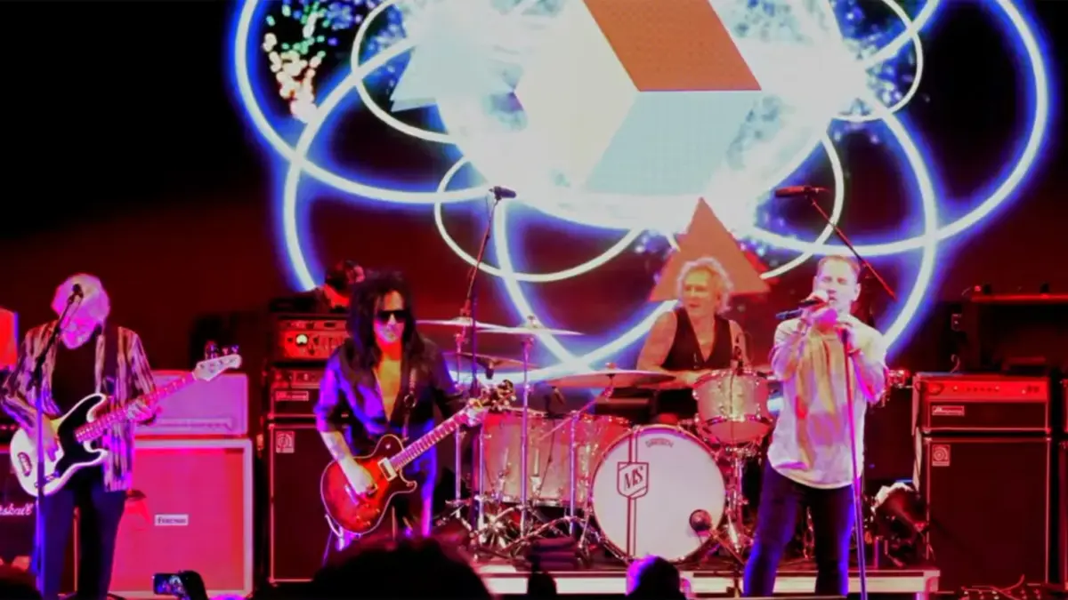 Miembros de Slipknot y Black Sabbath se unen para una potente versión de «War Pigs»