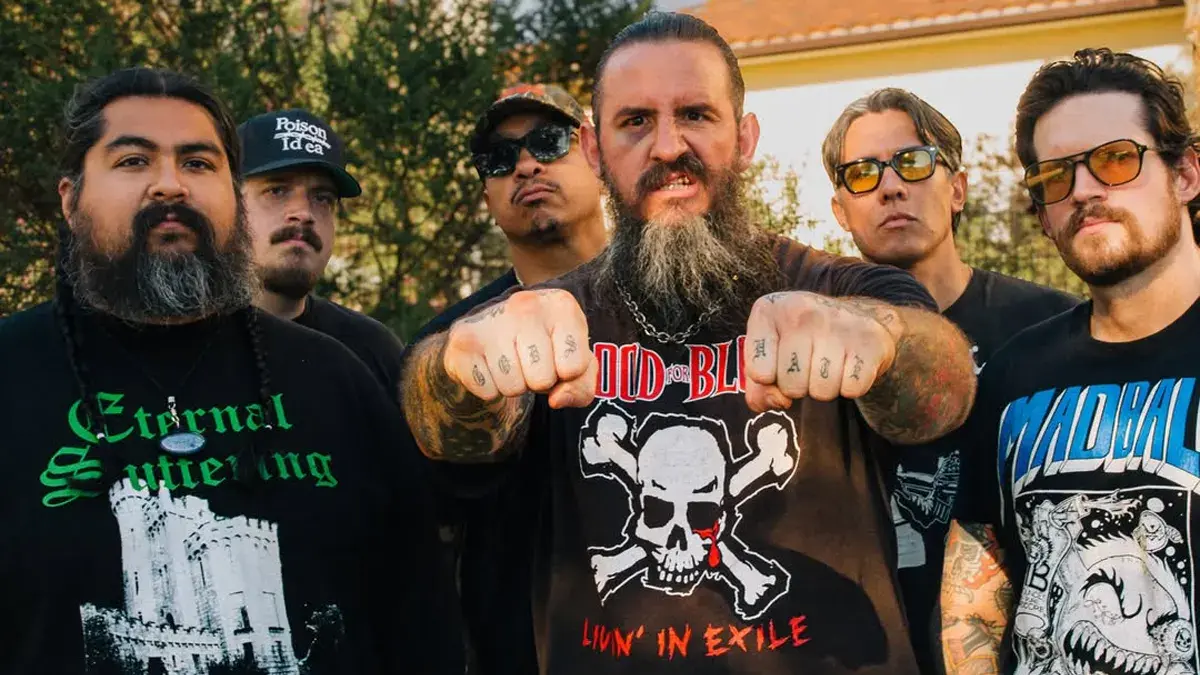 God's Hate rinde homenaje a Harm's Way en vivo