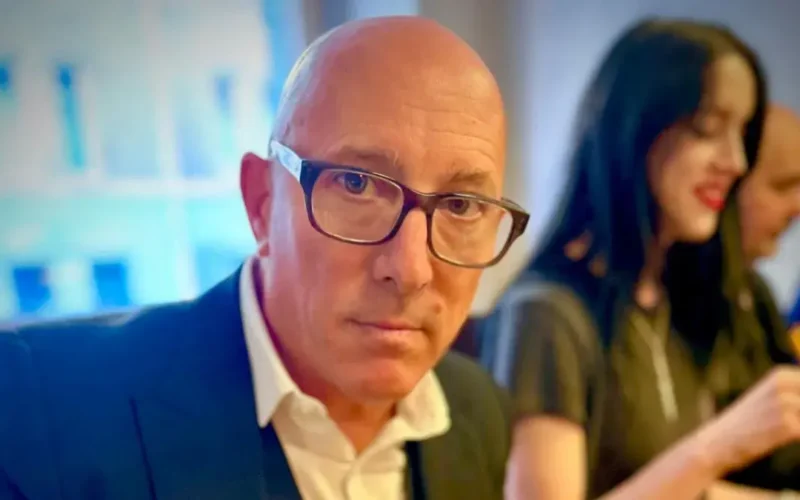 Maynard James Keenan de Tool abre su propio restaurante de sushi en Arizona