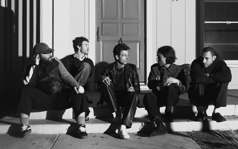 The Neighbourhood: THE WOURLD TOUR