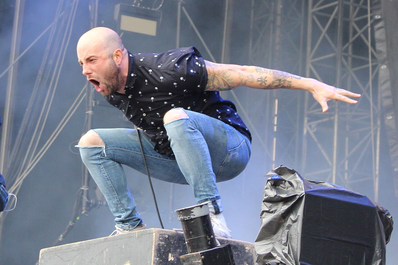 Jake Luhrs, vocalista de August Burns Red, cantando en el festival Nova Rock