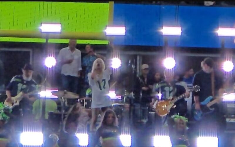 Soundgarden se reúne con Taylor Momsen y Mike McCready en show de medio tiempo de los Seahawks