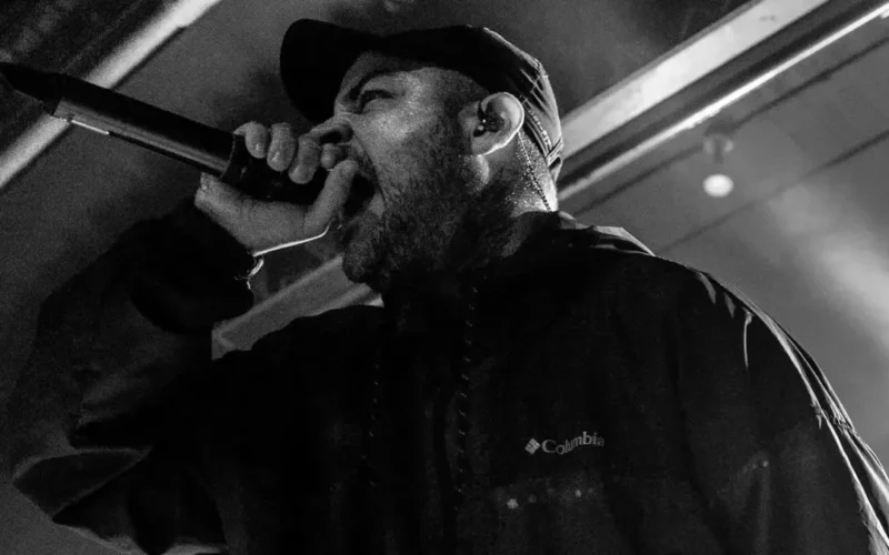 Glenn Danzig expulsa a Frankie Palmeri de Emmure de la zona de escenario en pleno festival