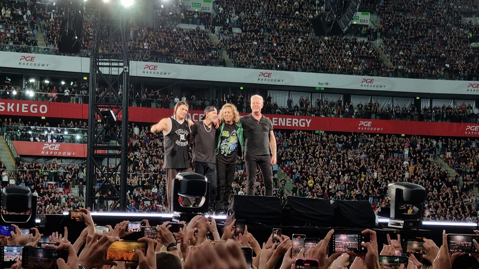 Metallica en concierto en Varsovia en 2024