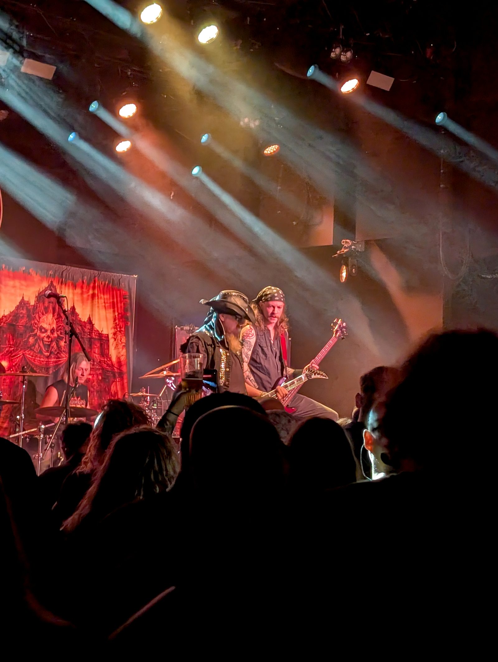 La banda de thrash metal Whiplash en vivo en Drachten en 2026
