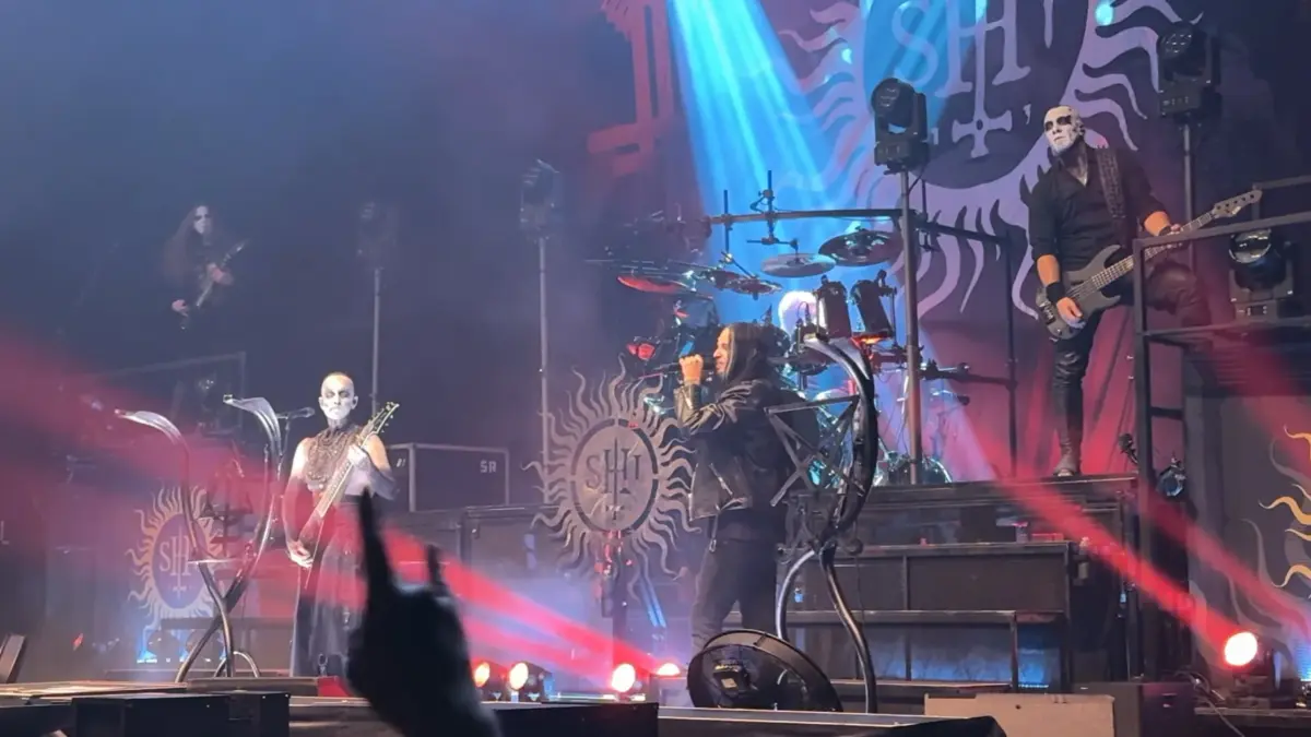 Behemoth y Shagrath de Dimmu Borgir debutan en vivo cover de Venom “Schizo”