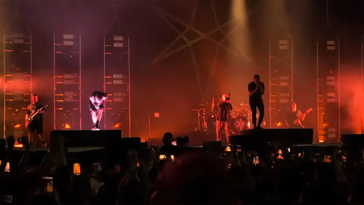 Bring Me The Horizon estrena "The Fox And The Wolf" en vivo