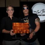 Slash recibe el prestigioso Les Paul Spirit Award 2026 en Hollywood
