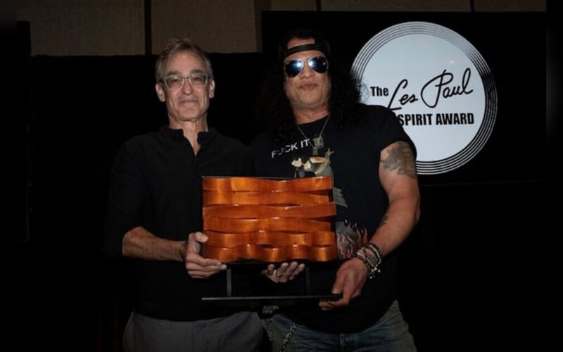Slash recibe el prestigioso Les Paul Spirit Award 2026 en Hollywood