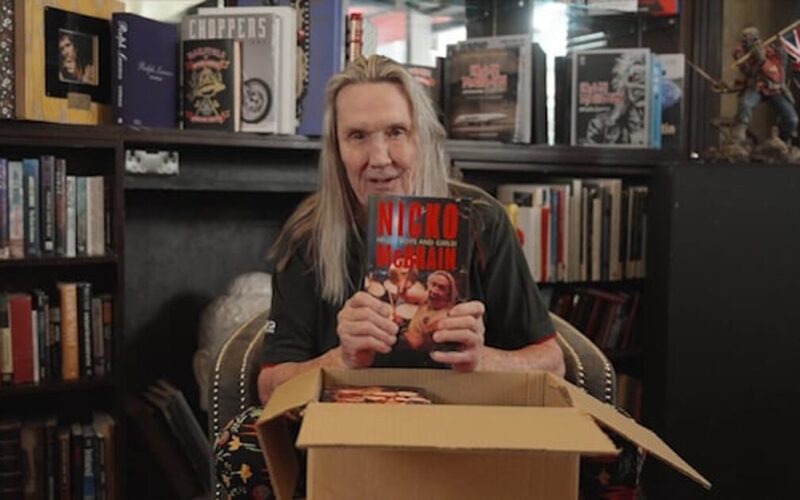Nicko McBrain de Iron Maiden revela su autobiografía