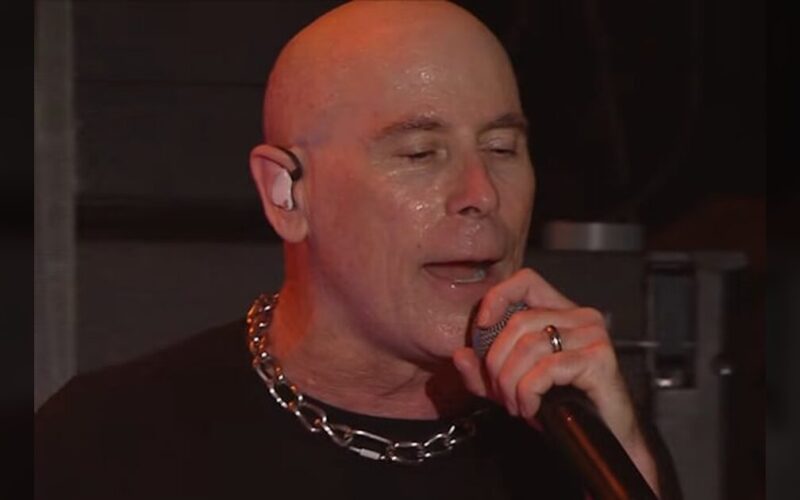 John Bush anuncia su primera gira europea para celebrar su legado en Anthrax