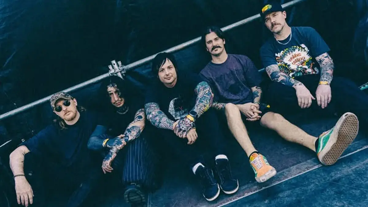 From First To Last estrena video para "Picking Clothes"