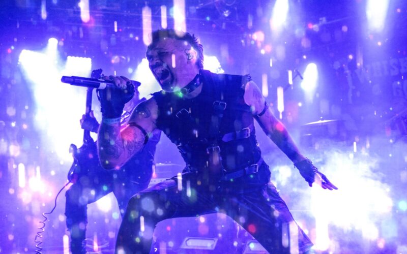JULIEN-K & NITE: THE NEON CHRONICLES II TOUR with Starcourt