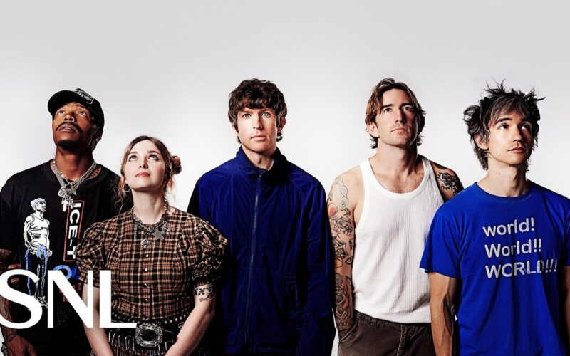 Turnstile se Presenta en SNL y Conoce a Taylor Swift