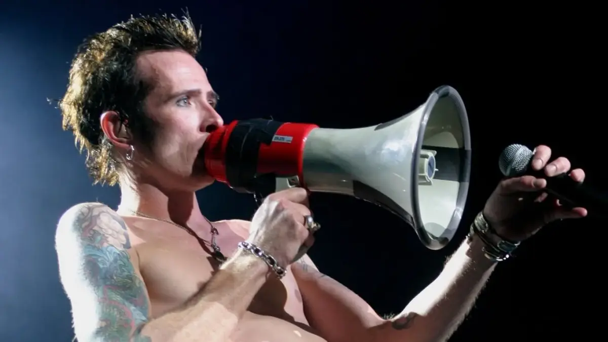 Scott Weiland estrena video de "Vasoline" en vivo