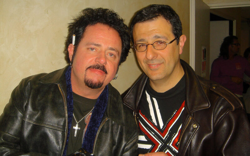 Steve Lukather SantaMental: reedición con Slash y Vai